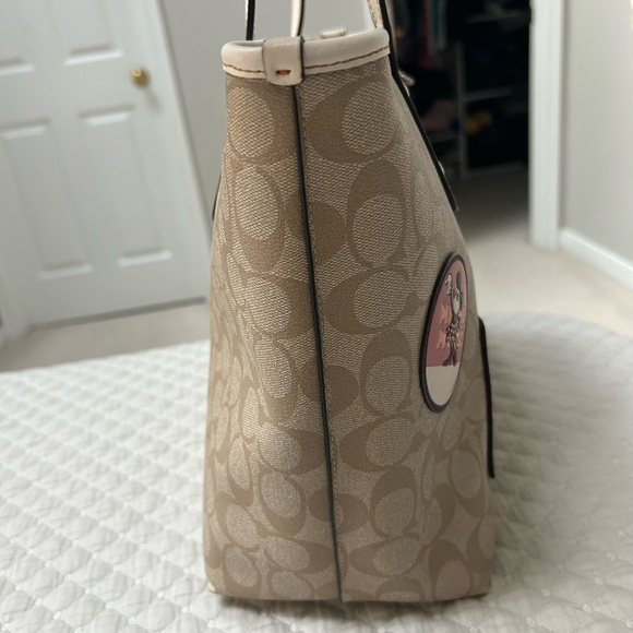 Coach x Disney tote bag! Brand new no tags! - Picture 2 of 4